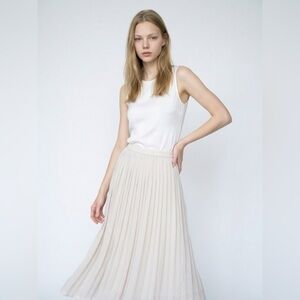 Uniqlo Cream A-line Skirt - more like Size S